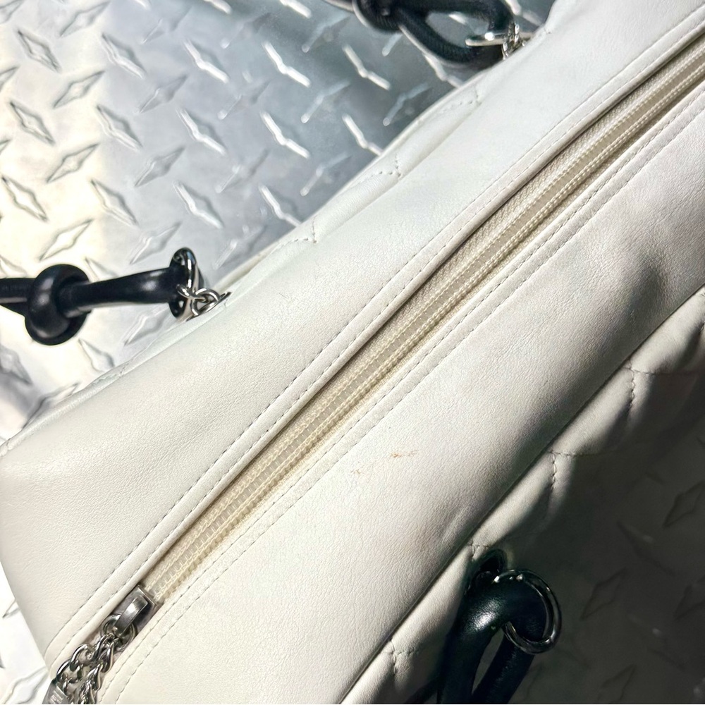 Chanel Vintage Python Cambon Ligne Bowler in White - Picture 7 of 12
